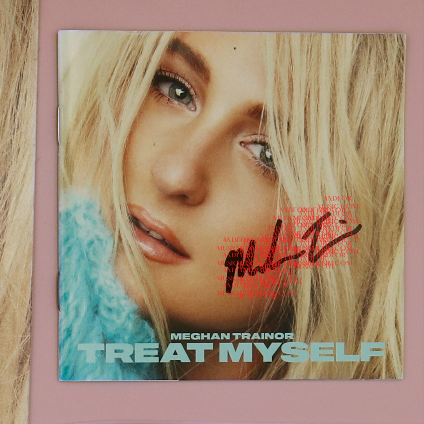 *SIGNED* Meghan Trainor - Treat Myself (CD Booklet)